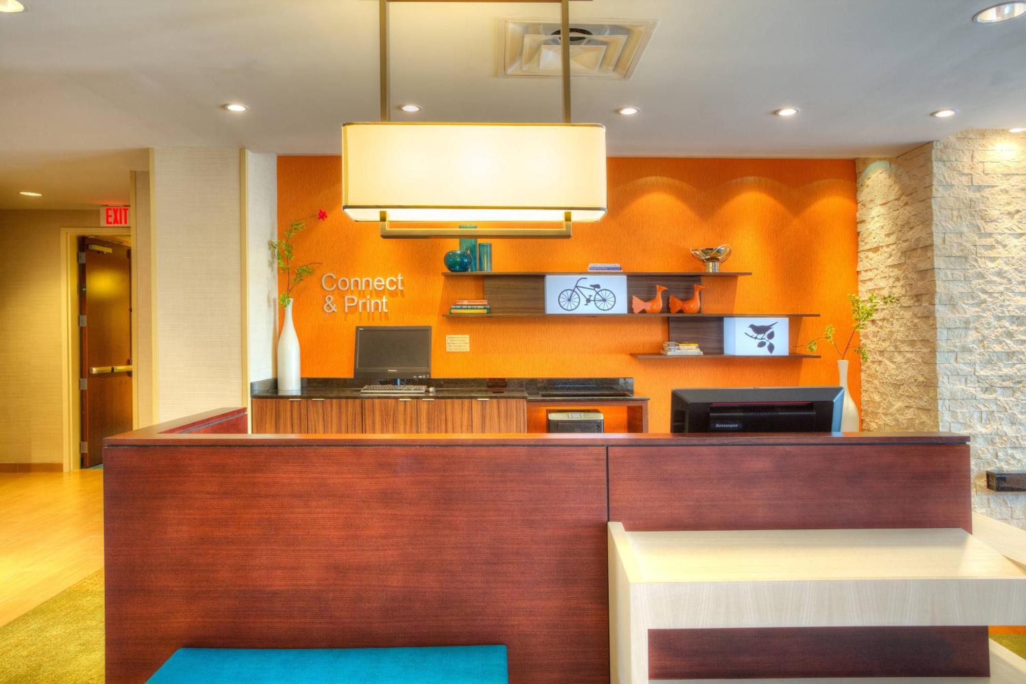 Fairfield Inn & Suites By Marriott Austin Сан Маркос Екстериор снимка